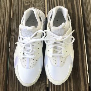 White Huarache Nike Shoes